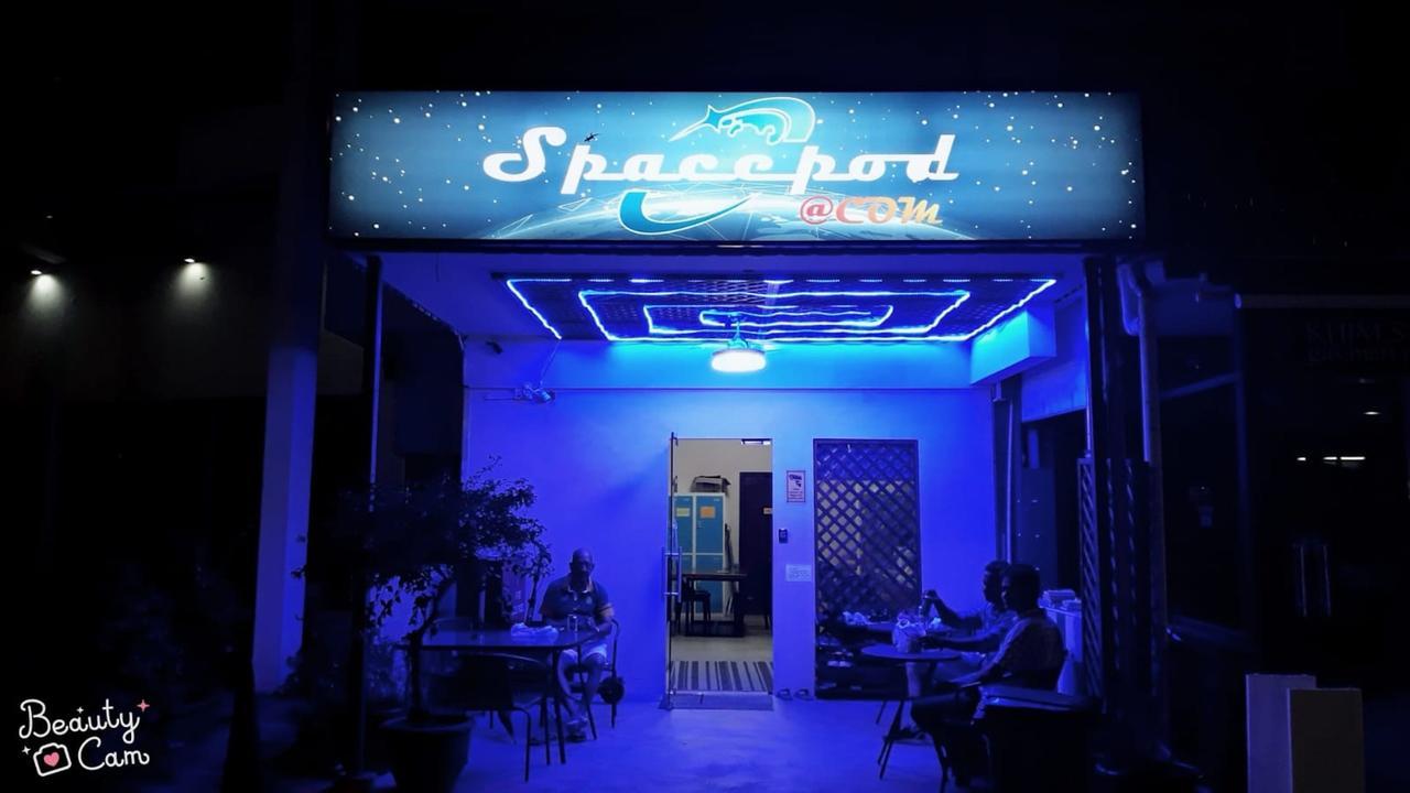 Spacepod@Com Hostel Singapore Exterior photo