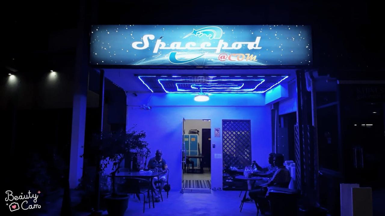 Spacepod@Com Singapore Exterior photo